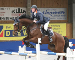 Mit dem neunjährigen RPM Let’s Fly (Lancer III / Weinberg) hatte er bereits im letzten Jahr den Großen Preis der Stadt Gadebusch gewonnen, jetzt wiederholte Andre Schröder diesen Erfolg.